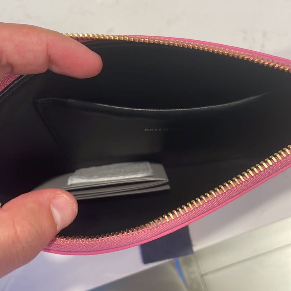 Balenciaga Pouch - Picture 4 of 5